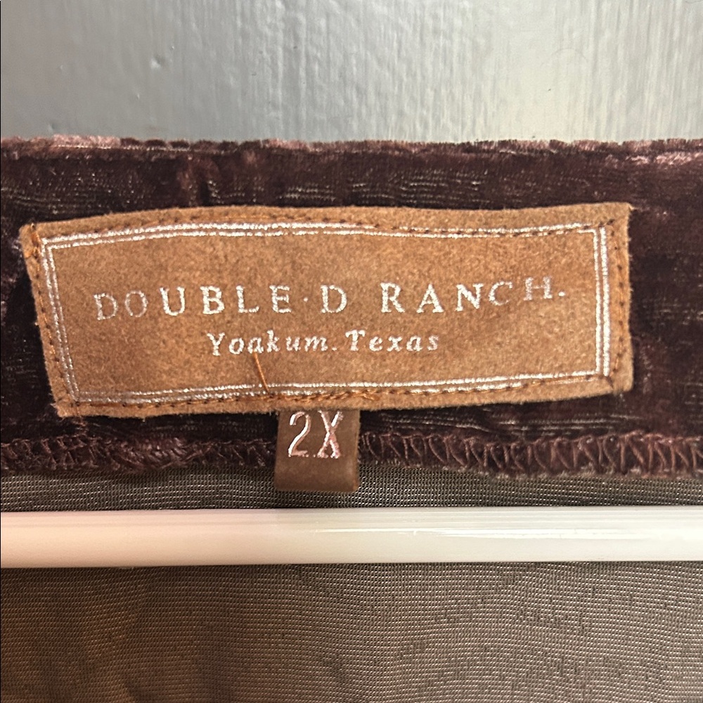 Double D Ranch Velvet Tunic Top in Deep Brown - Picture 2 of 6